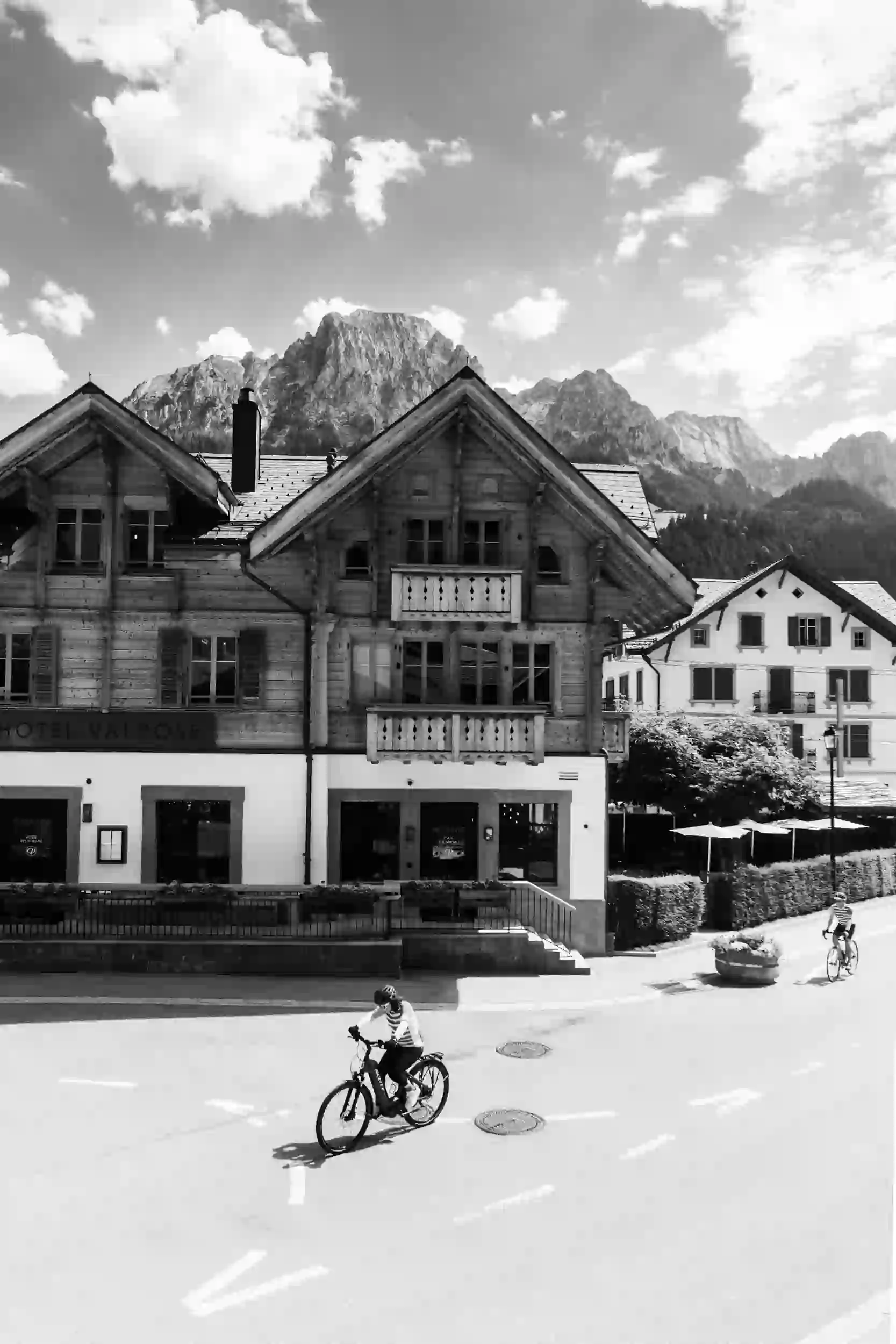 Gallery Rougemont 4