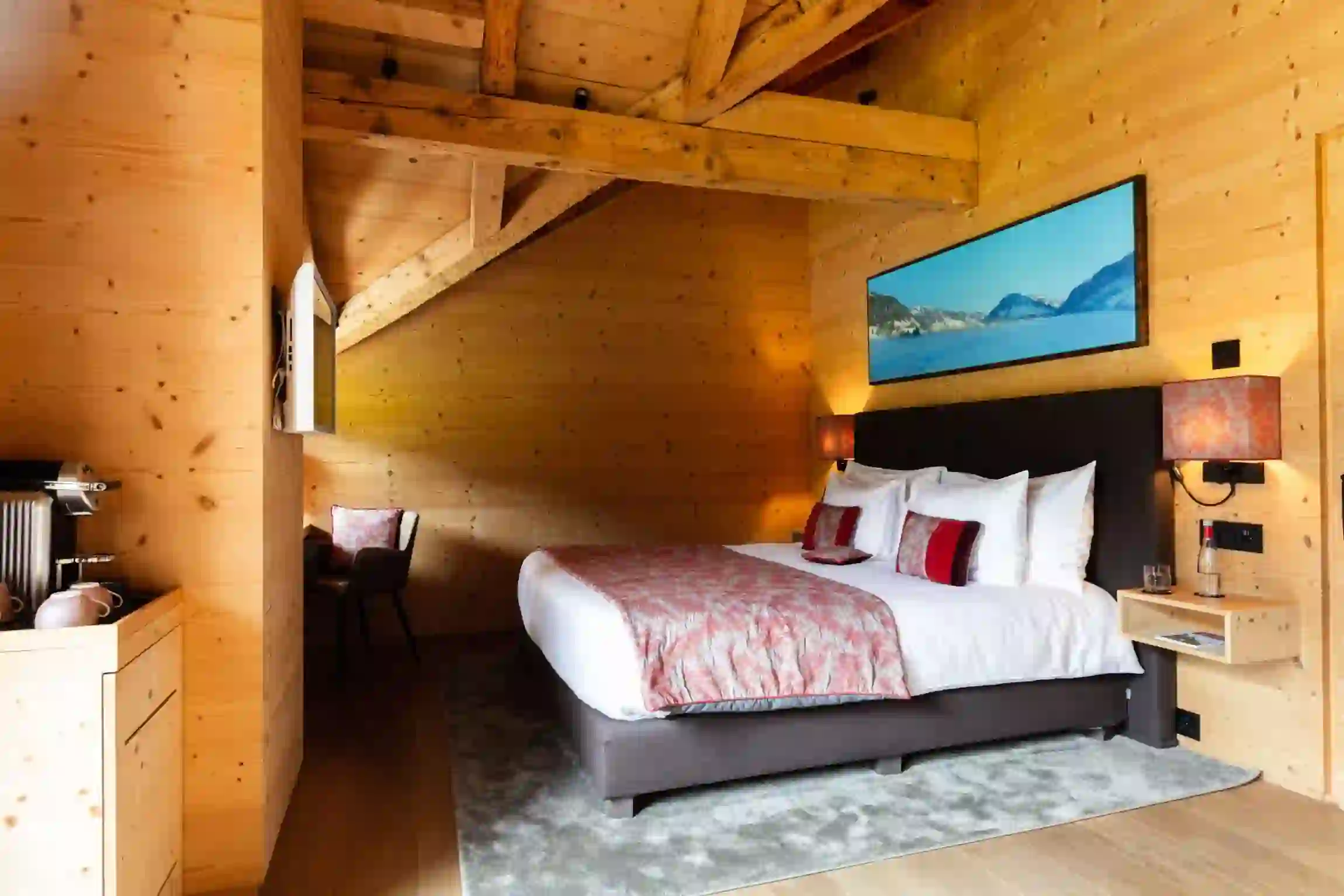 Gallery Hotel 5