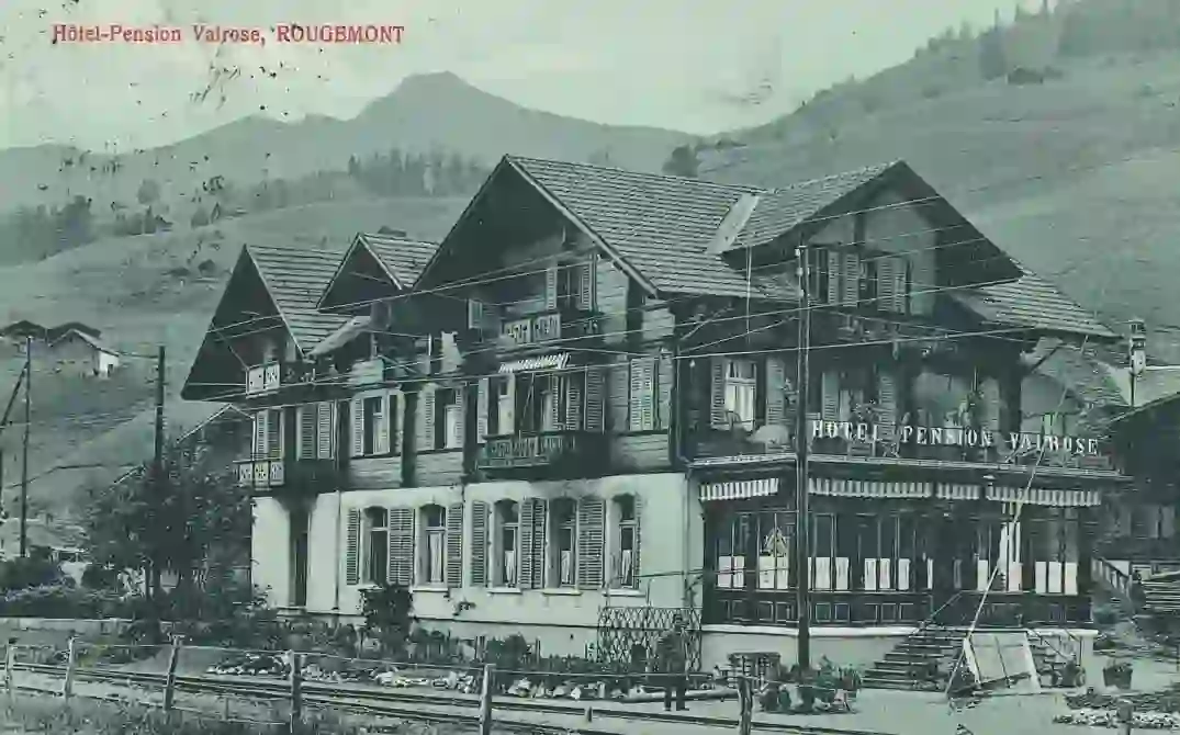 Valrose 2023 Hotel Exterieur Historique 1075x670