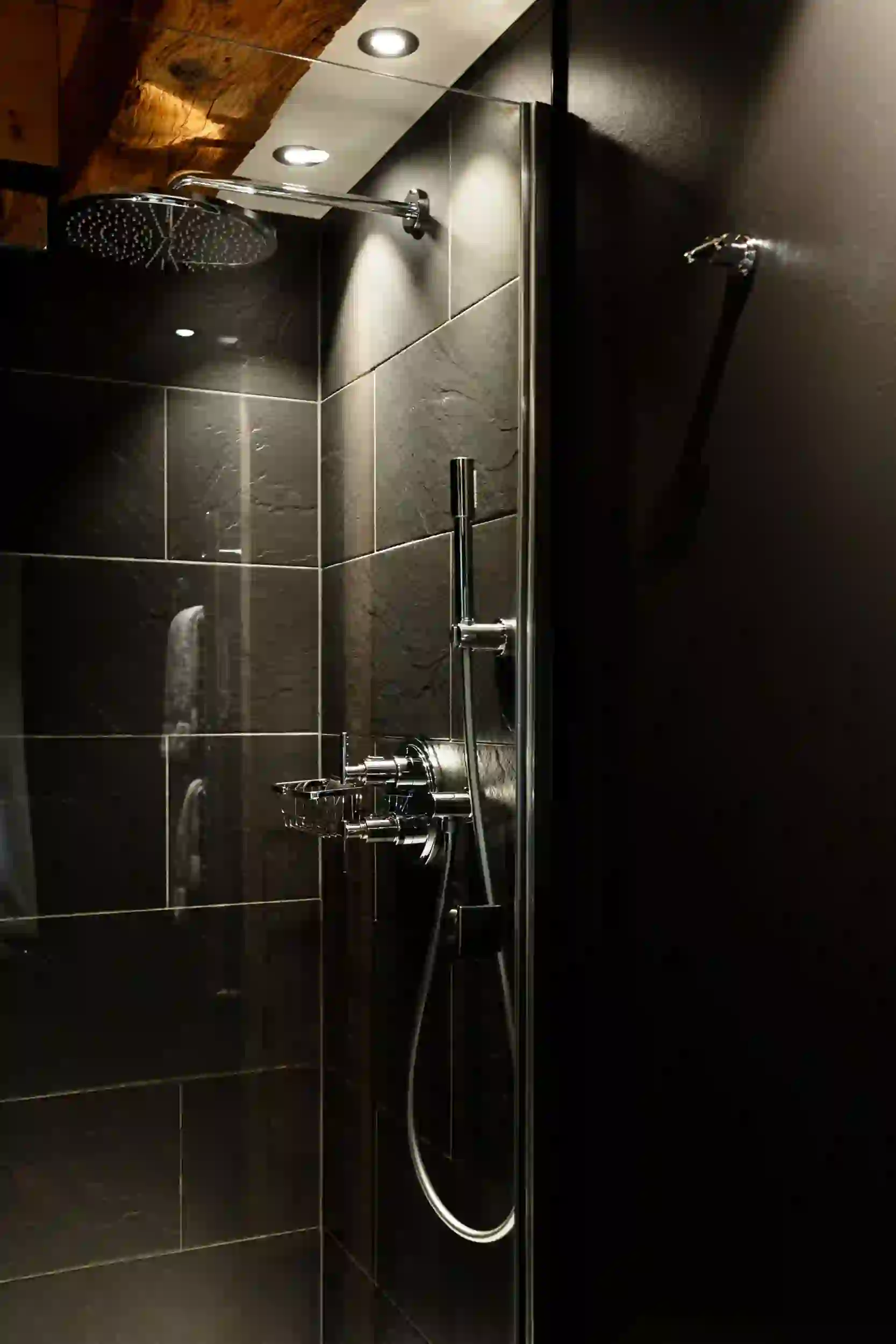 Gallery Hotel 15
